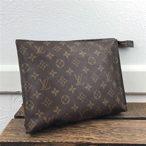 louis vuitton 15 toiletry|Louis Vuitton vintage toiletry bag.